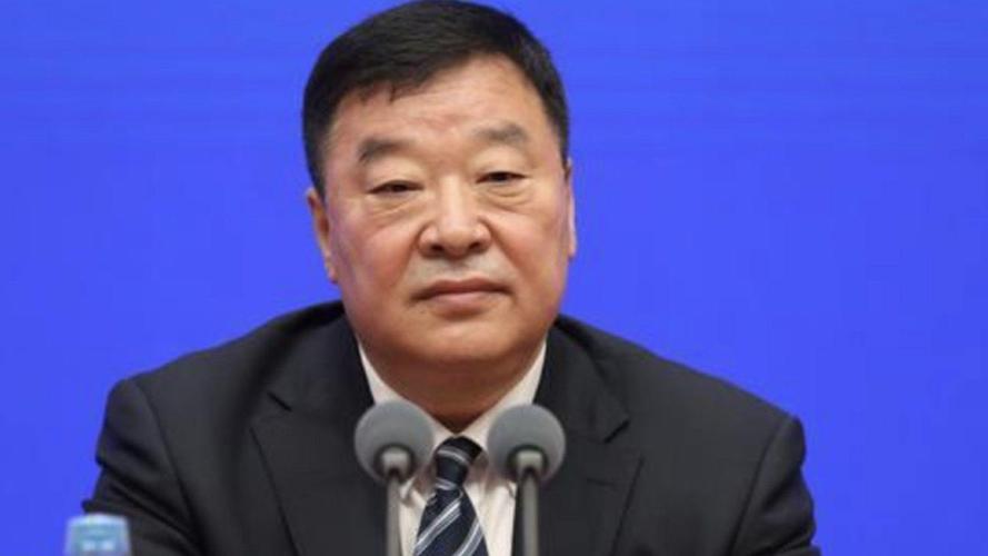 梁万年回应上海疫情：奥密克戎无症状多 以快制快压传播值